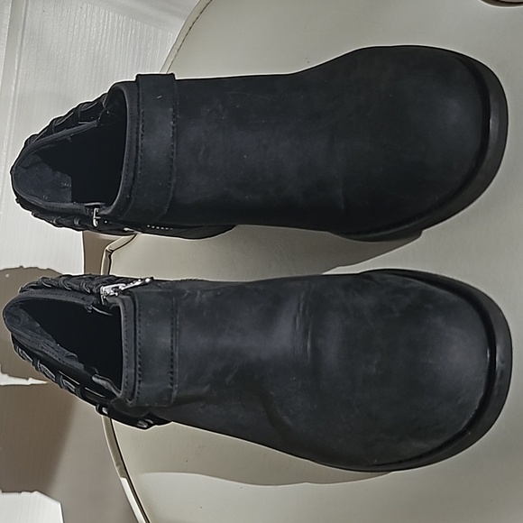 Tara M Leather Perfect Short Boots Size 8.5 - Picture 2 of 6